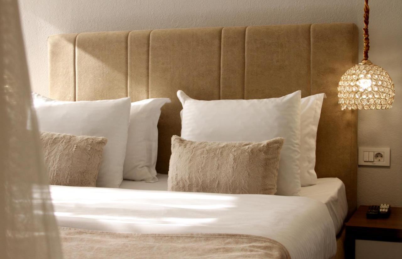 Hotel Driada Gjakova Kültér fotó