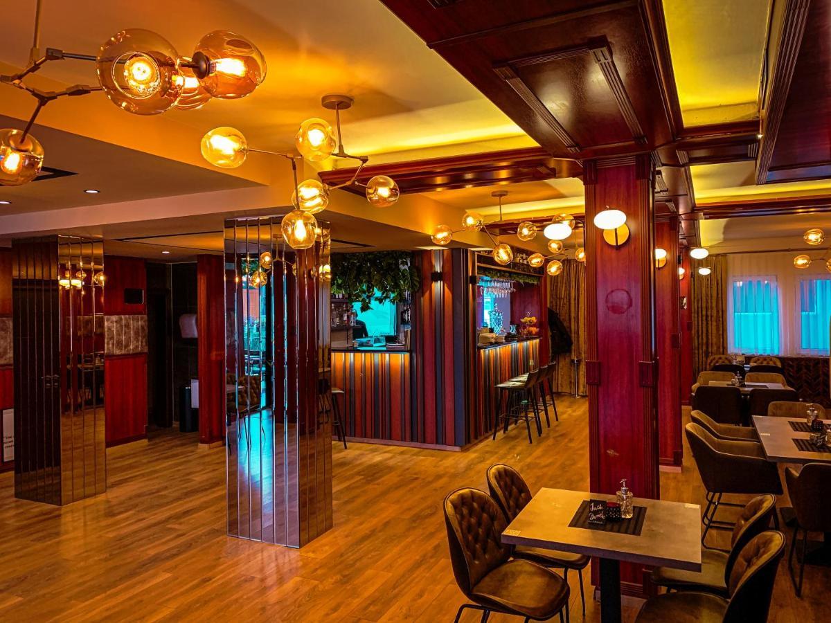 Hotel Driada Gjakova Kültér fotó