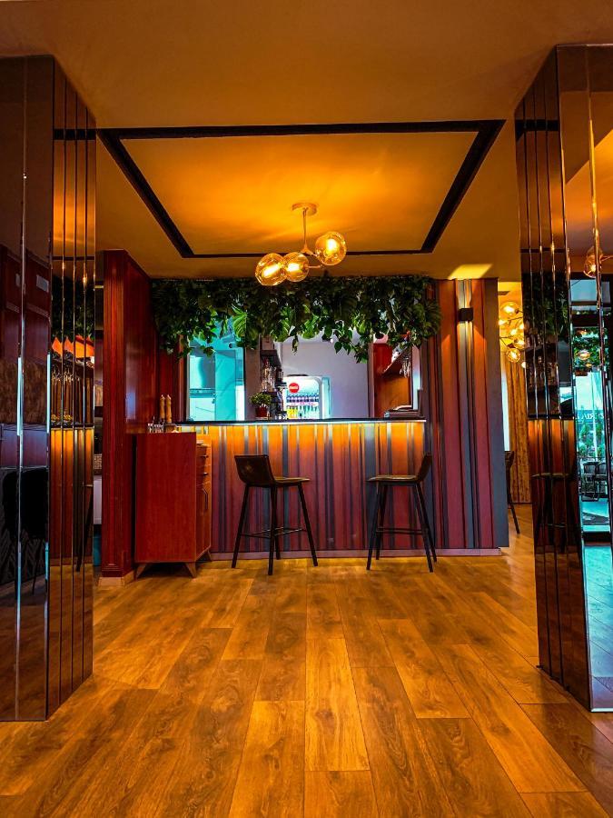 Hotel Driada Gjakova Kültér fotó