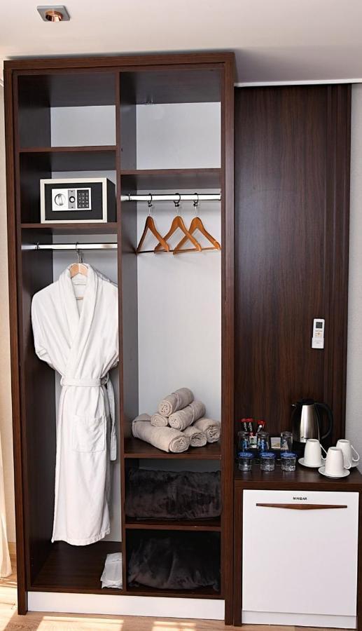 Hotel Driada Gjakova Kültér fotó
