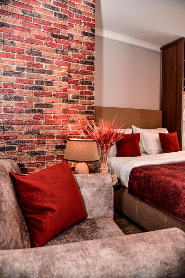 Hotel Driada Gjakova Kültér fotó