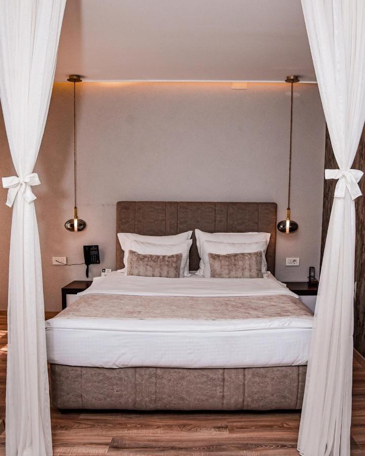 Hotel Driada Gjakova Kültér fotó