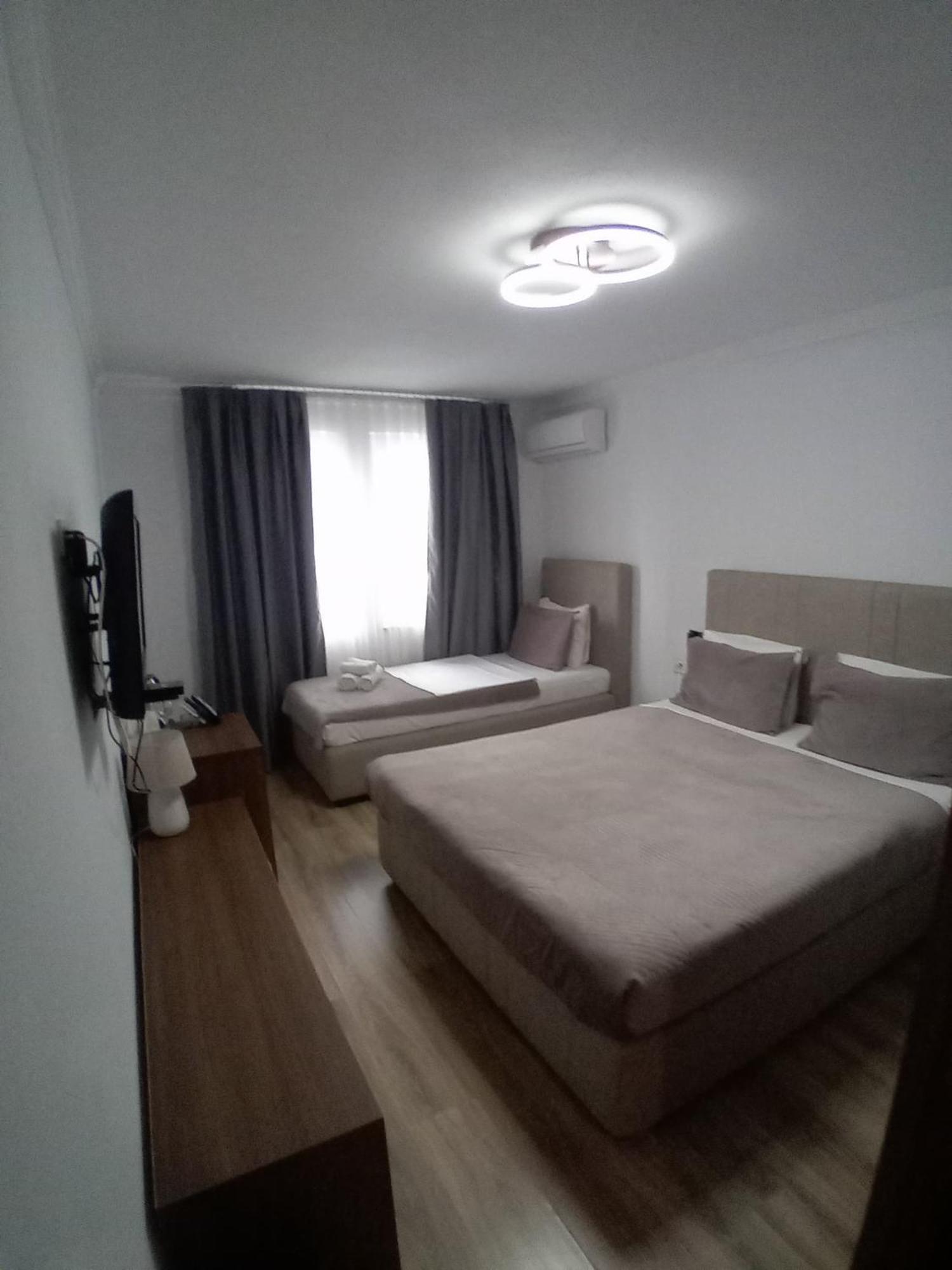 Hotel Driada Gjakova Kültér fotó