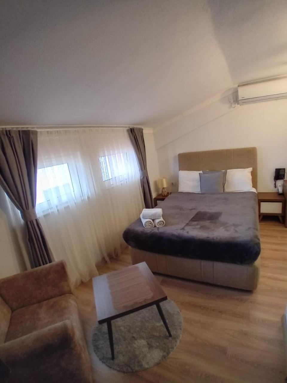 Hotel Driada Gjakova Kültér fotó